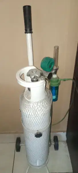 Tabung Oksigen Set + Regulator *belum pernah pakai