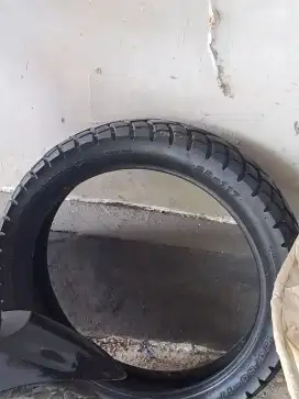 Jual ban bekas baru setengah pakai