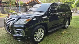 Lexus LX 570 th.2011 hitam