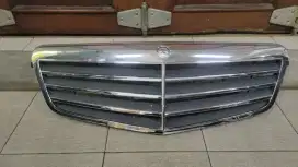 Grill Mercy E-Class W212 E200