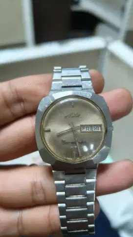 Jam Mido Commander HB Octagonal