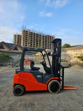 Forklift Toyota 3 Ton Electric,Threelift 6 Meter,8FBN30,Tahun 2018