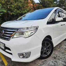 Tdp5jt Nissan Serena hws 2017 matic at