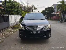 Mulus Innova 2.0 V AT Bensin