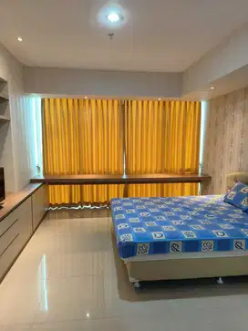 Disewakan U Residence tower 2, lantai bawah, view kolam renang