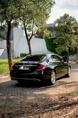 Mercedes-Benz E250 2017 Bensin