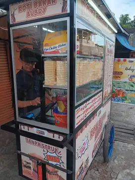 Dibutuhkan Pegawai Roti Bakar Bandung