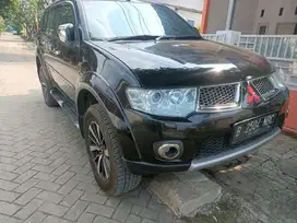 DI JUAL PAJERO SPORT DAKAR 2011