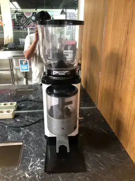 Grinder Coffee Penggiling Kopi Anfim Milano Bekas Resto Balikpapan