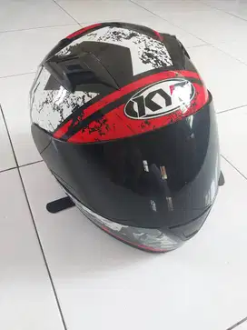 Helm KYT r10 full face