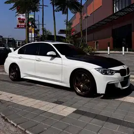 (CASH) BMW F30 330i 2016