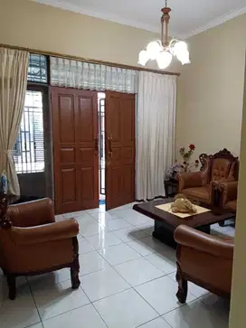 Dijual Rumah Siap Huni di Jalan Kembar Bandung