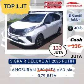 Promo TDP 1 Juta Sigra R Deluxe AT 2023 Facelift Putih