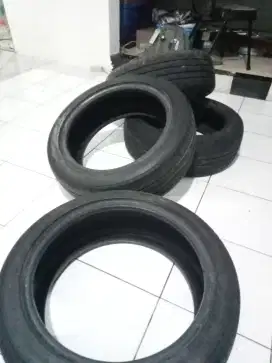 SET BAN MOBIL ACCELERA&ADUNLOP