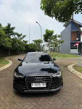 Audi A6 2.8 V6-FSI S-Line 2012 (Facelift - Tipe Tertinggi)