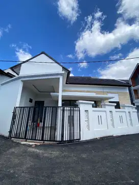 DI JUAL RUMAH AREA DENPASAR BARAT MAHENDRADATA BALI