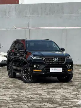 Fortuner GR 2.8 4x2 AT