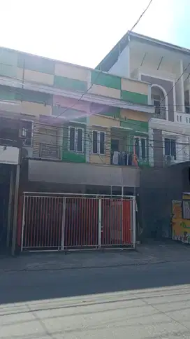 Dijual Ruko Makassar Sekitar Jalan Boulevard, Jln Pengayoman