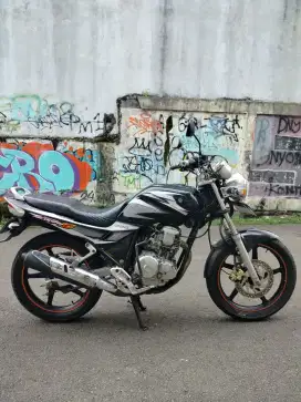 Scorpio z 2007 standaran ori