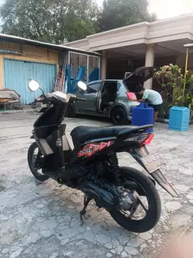 Beat karbu 2011 mesin Standar