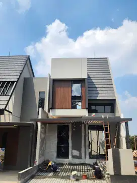 Rumah 2lantai siap huni tahun ini dekat exit tol bsd