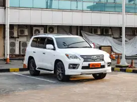 Lexus LX570 F sport 2011 Putih Bagus Terawat