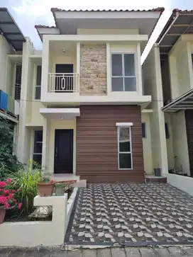 RUMAH CLUSTER 2LT DEKAT MALL SKA ,KAMPUS PELITA INDONESIA JL SRIKANDI