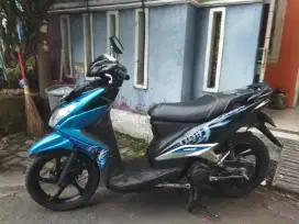 Yamaha Xeon carbu 2010