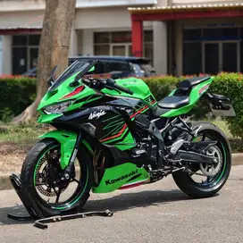 KAWASAKI ZX25RR ABS HIJAU 2023 KM 10K PAJAK PANJANG MULUS PARAH!