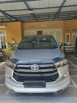 Jual venturer bensin matic 2017 silver metallic