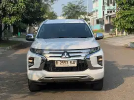 Pajero Exceed AT 2023 Putih