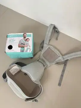 Preloved Gendongan Mooimom Light Grey ada BOX nya
