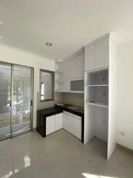 Rumah Pik2 hoek, furnished rapi