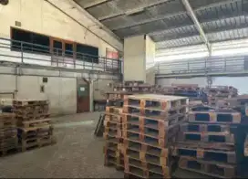 Gudang Pluit luas 1200 ada lift barang, office rapi, harga murah