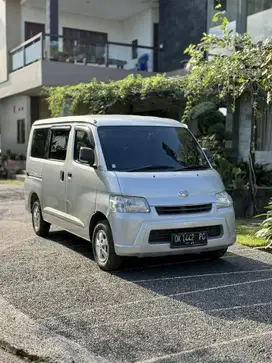 Daihatsu Granmax Minibus 2017