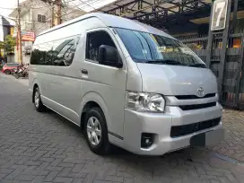 Toyota HIACE 3.0 COMMUTER MANUAL 2024