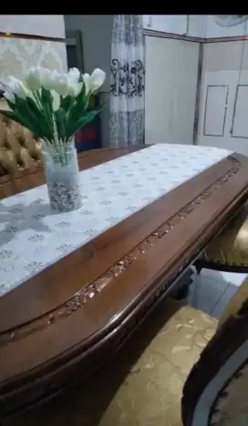 Set meja makan jati