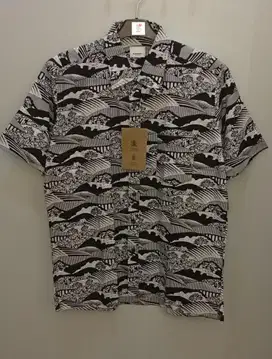 BURBERRY KEMEJA MOTIF PANTAI