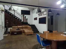 Dijual Tempat Usaha Di Jl Pelajar Pejuang 45