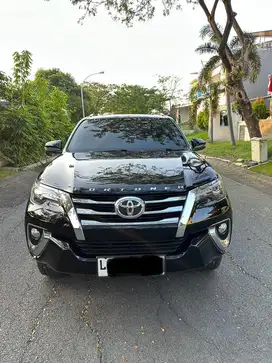 Jual Cepat Toyota Fortuner VRZ Diesel Matic 2018 Km 43.000 Full Ori !