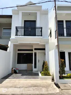 Rumah Baru 2 lantai di Cempaka Putih deket Rumah Sakit Islam