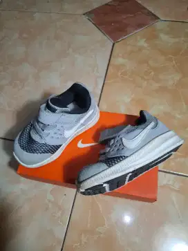 Sepatu Nike (secod layak pakaj