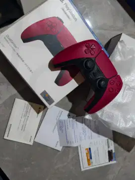 Dualsense PS5 Cosmic Red Resmi Indonesia 
Mulus like new kaya baru