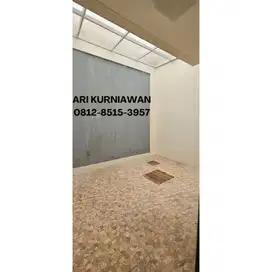 Premium & Elegan! LT 180m2 Pelican Springs Lokasi Gading Serpong 5,5m