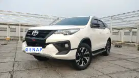 (DP 35jt) Low Km Fortuner VRZ Trd AT 2019 Tgn1 Grezz Pajak panjang