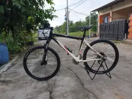 Sepeda mtb Giant xtc carbon