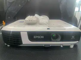 Projector EPSON EB-W51