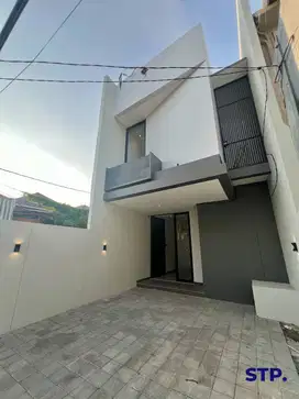 Dijual rumah baru gres dharmahusada mas