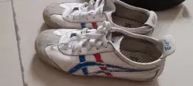 ONITSUKA TIGER uk. 37.5