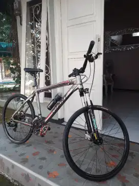 Dijual sepeda giant atx pro taiwan